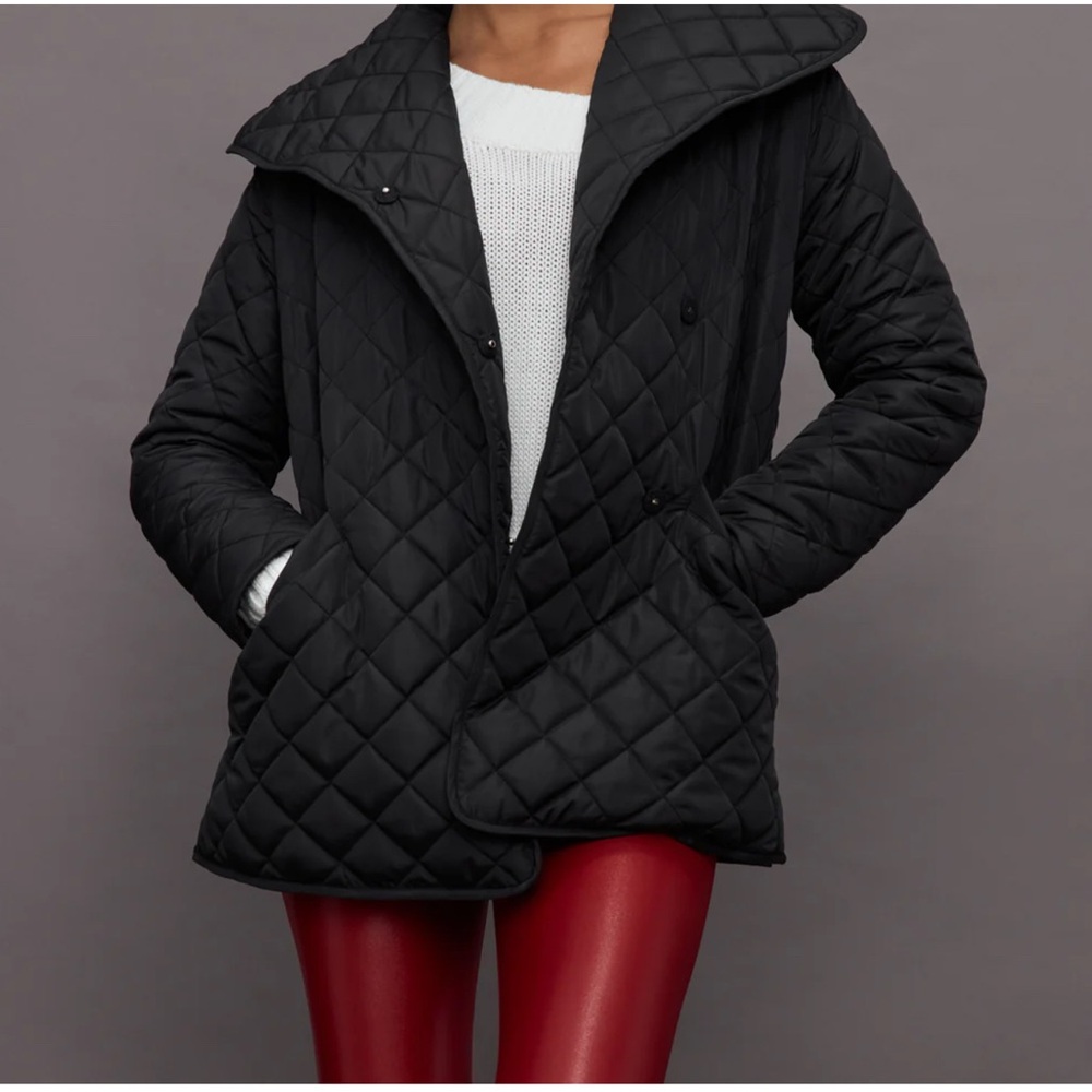 Carbon38 Quilted Black Puffer Jacket